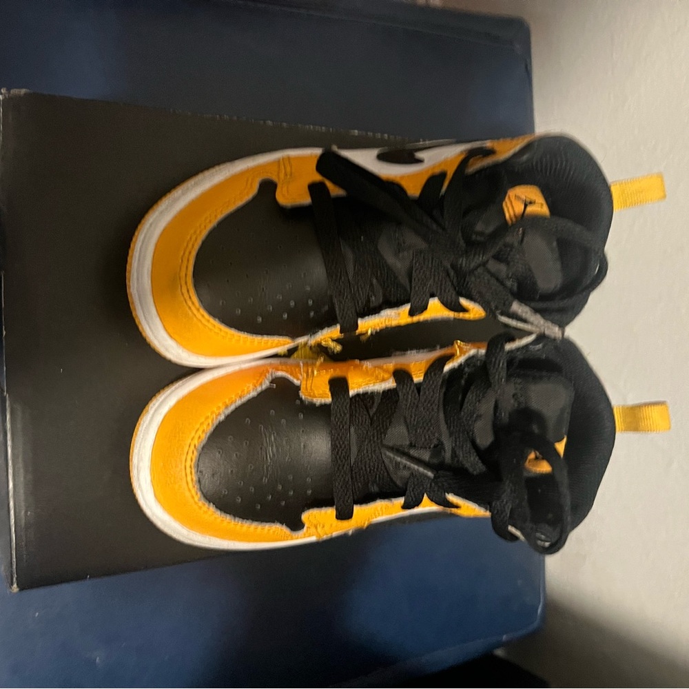 Taxi Jordan 1’s